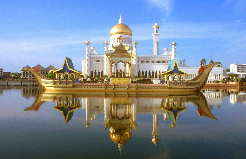 Kết hợp giữa việc học phiên âm, bạn hãy Học nghe và đọc trước khi học nói và viết